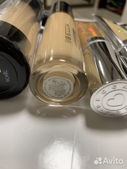 Тональные основы Becca, Kat von d в наличии