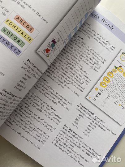 Phonics teacher’s book