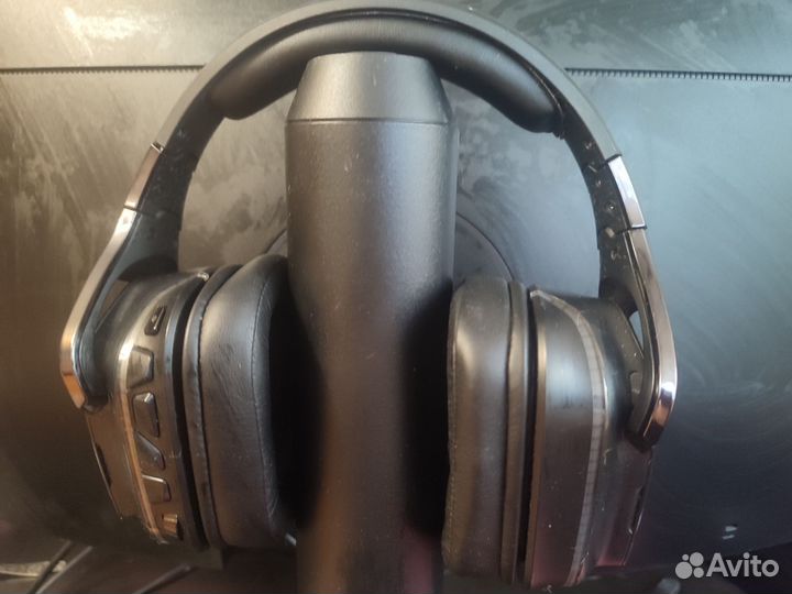 Игровые наушники logitech g933s