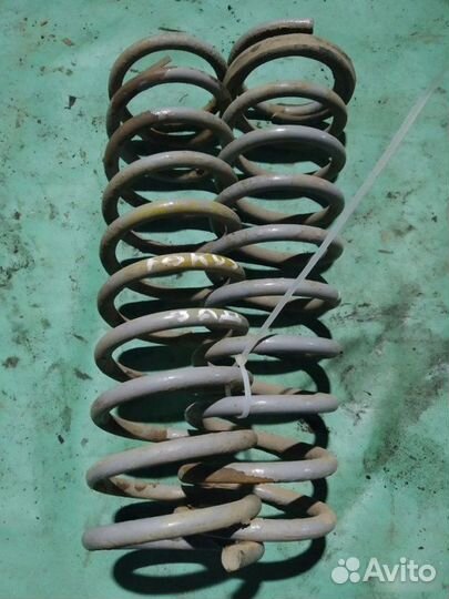 Пружина задняя Ford Focus