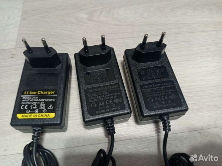 Зарядное устройство для акб 18650
