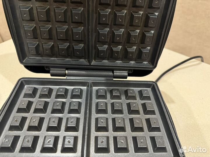 Электровафельница для бельгийских вафель