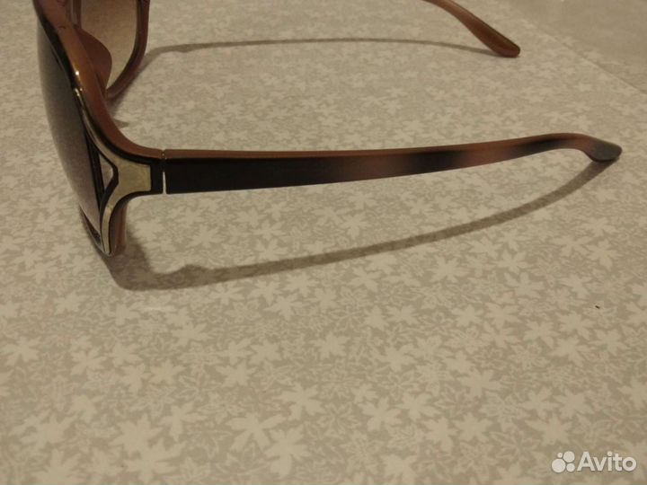 Солнцезащитные очки