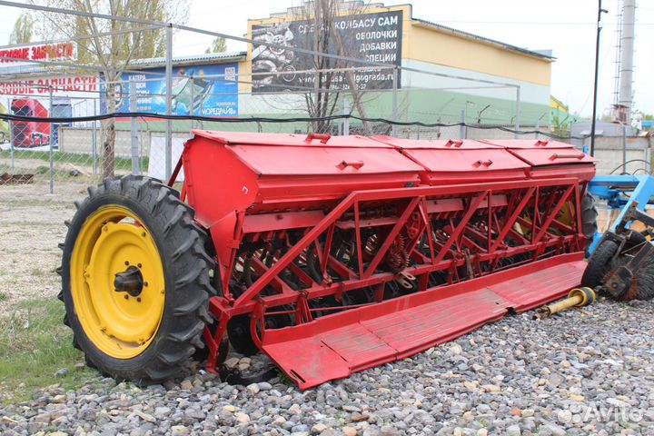 Сеялка Белинсксельмаш СЗ-5,4, 1992