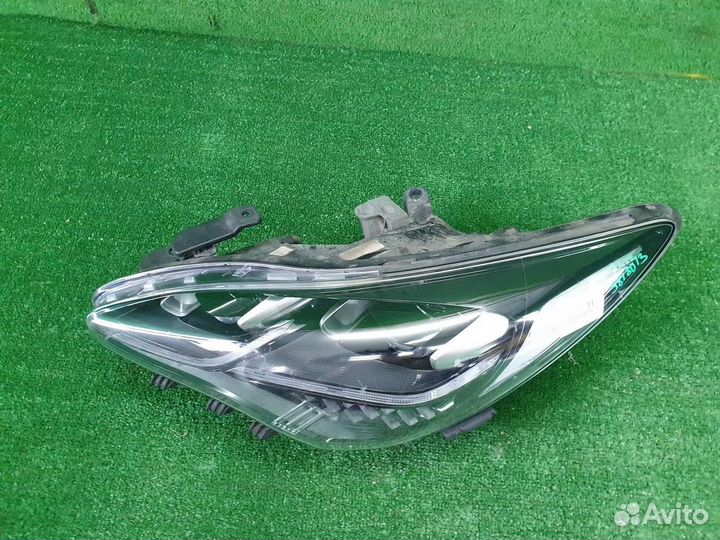 Фара левая Kia Stinger