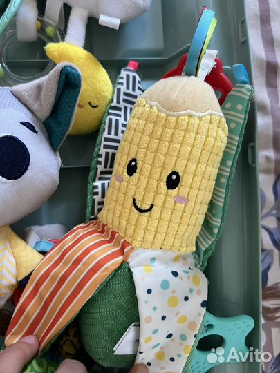 Большой пакет игрушек для малыша