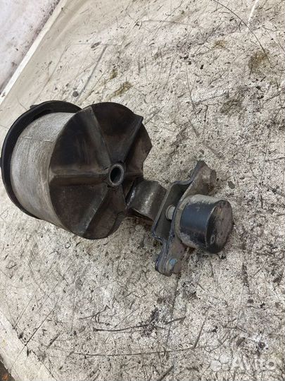 Подушка двигателя Hyundai Accent