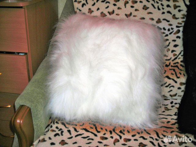 Подушки для дивана мех 2шт новые