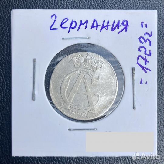 Серебряный талер 1723 год