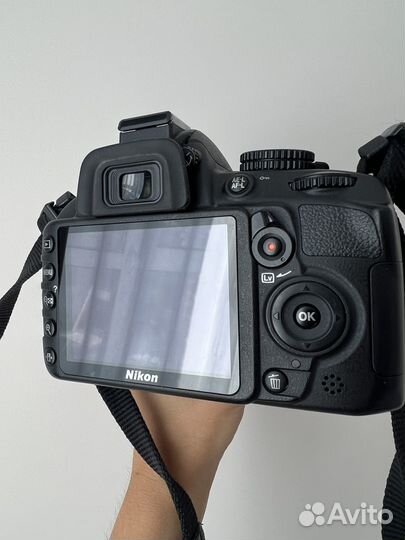 Зеркальный фотоаппарат Nikon d3100