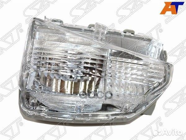 Поворот toyota prius 11-15 RH japan type ST-212