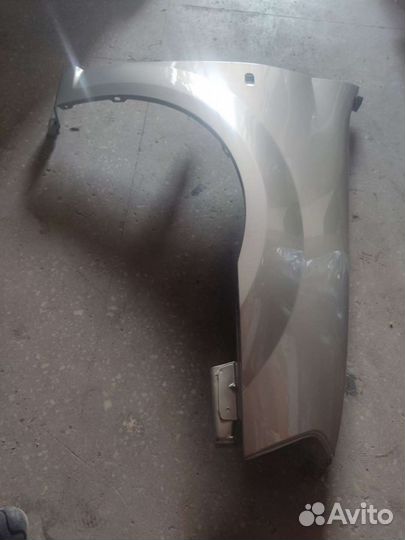 Крылья Рено Логан 10-14 г.в. новые, бежевые