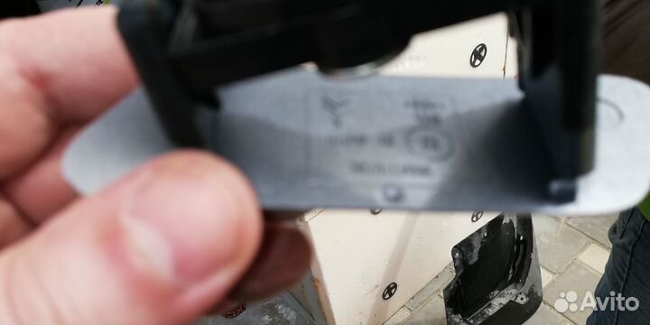 Форсунка омывателя правая Citroen C4