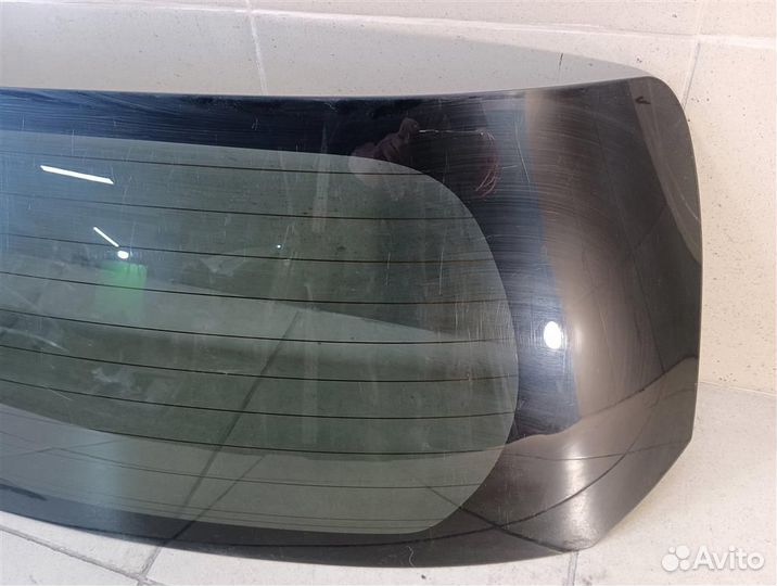 Стекло заднее Toyota Auris E18 2015