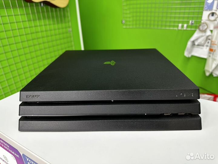 Sony PS4 PRO 1T 2 геймпада