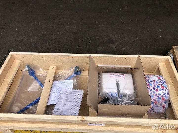 Фото-лампа от желтухи новорожд. на стойке. Новая