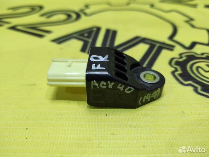 Датчик Airbag передний правый Toyota Camry ACV40