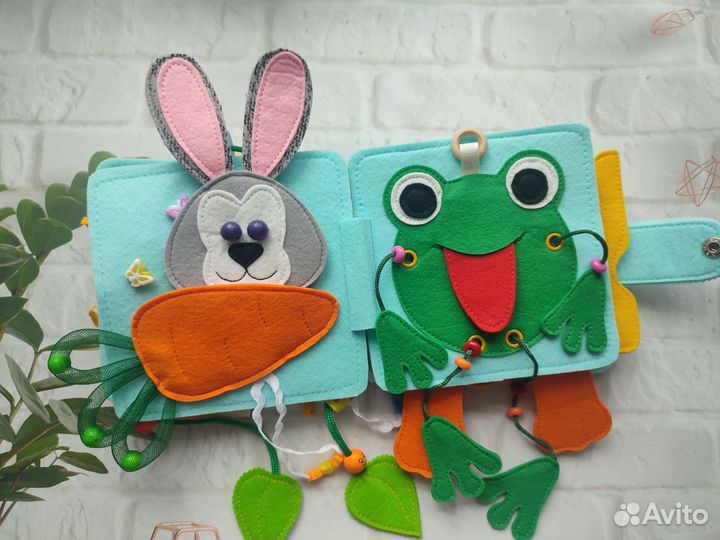 Развивающая книжка из фетра