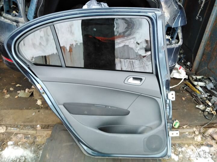 Дверь задняя левая Peugeot 408