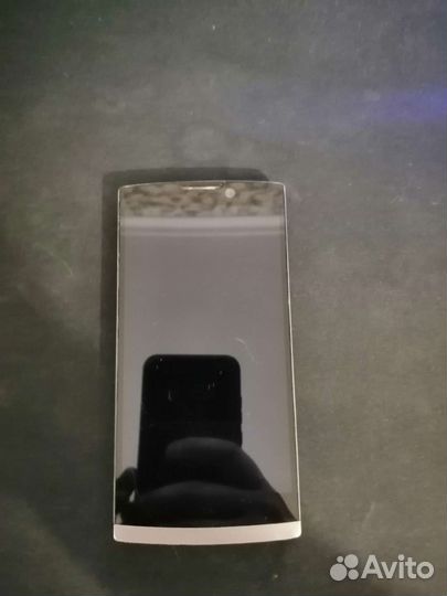 Телефон Highscreen