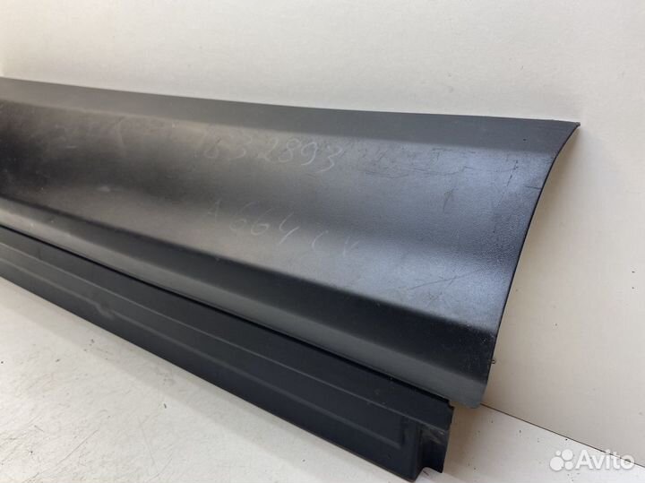 Накладка двери задней левой Toyota Rav 4 2015-2019