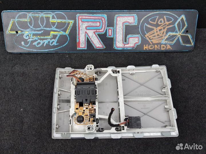 Плафон салона Opel Astra H хэтчбек 1.6 Z16XER 2008