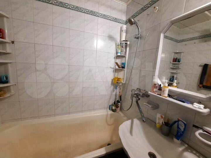 3-к. квартира, 60 м², 4/10 эт.