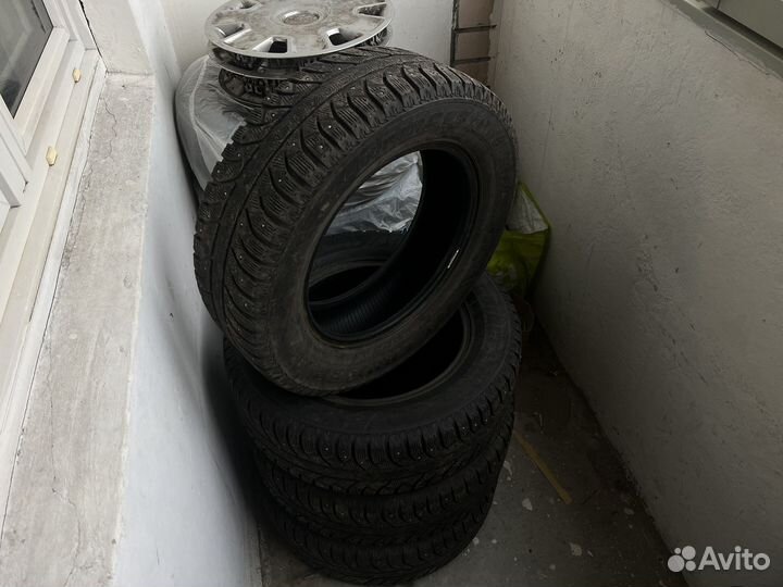 Bridgestone Ice Cruiser 7000 195/65 R15 91T