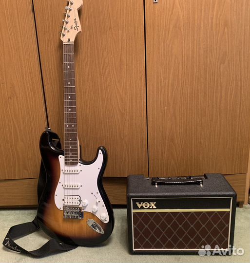 Электро гитара fender stratocaster с комбиком
