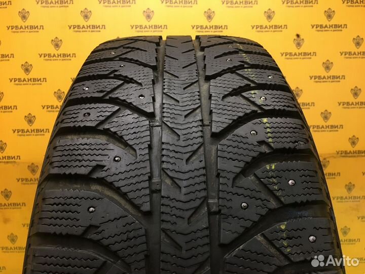 Bridgestone Ice Cruiser 7000 275/65 R17 119T