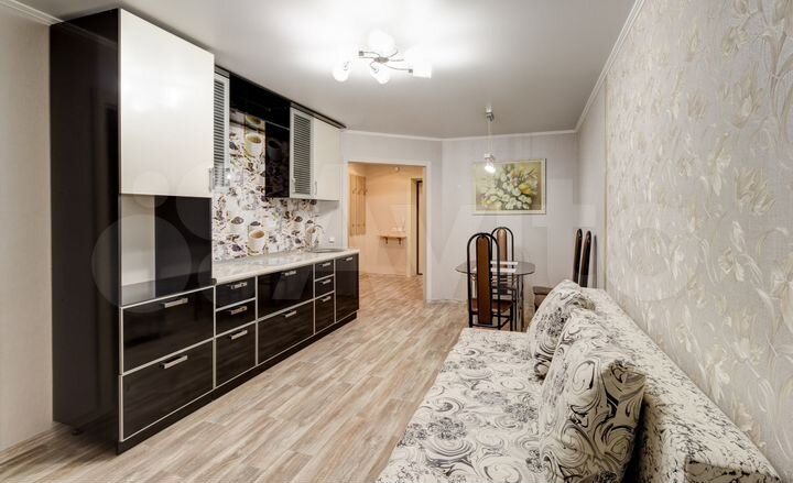 2-к. квартира, 50 м², 3/10 эт.