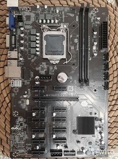 Материнская плата для майнинга B250-btc