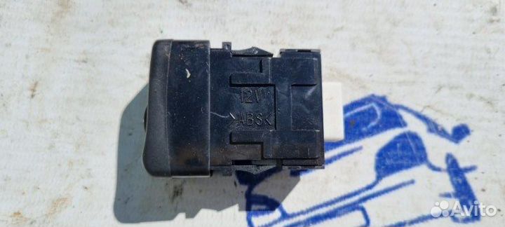 Переключатель Subaru Forester SG5 EJ-202 2004