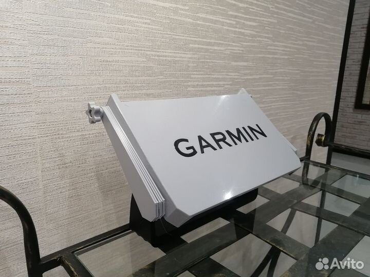 Крышка козырек Garmin Striker 7 sv фиксатор кабеля