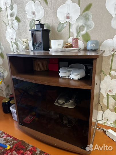 Тумба под телевизор