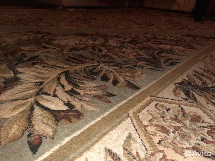Ковер шерстяной