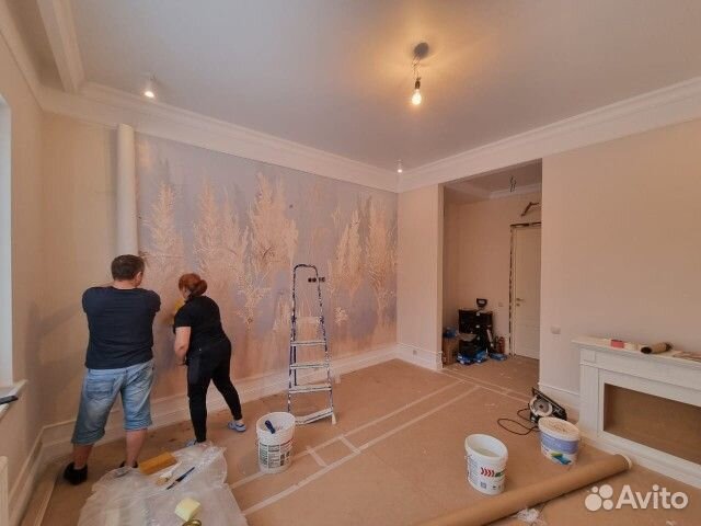 Поклейка обоев от пары мастеров