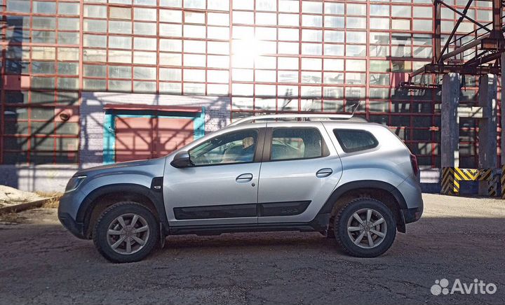 Накладки на крылья Рено Дастер рестайлинг с2021