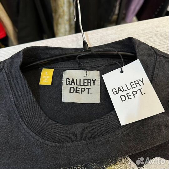 Футболка Gallery Dept