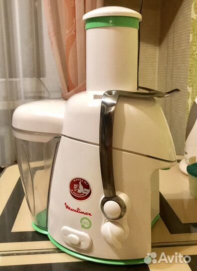 Соковыжималка Moulinex JU400X