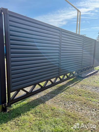 Забор из жалюзи ламелей под ключ