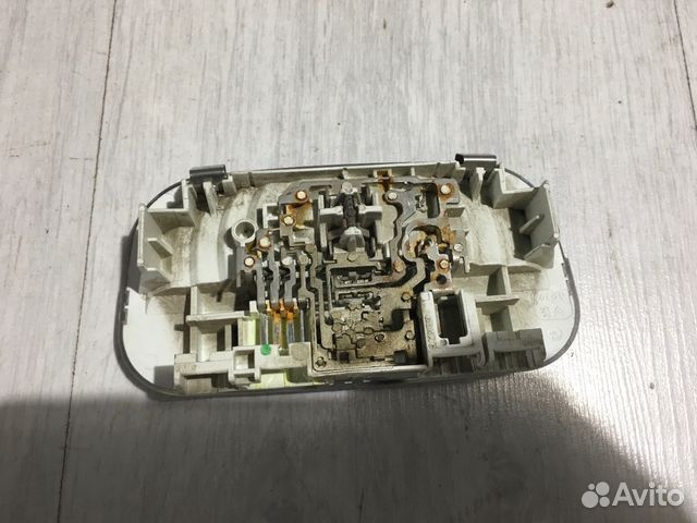 Плафон салонный peugeot 307 1.6 ат хетчбек