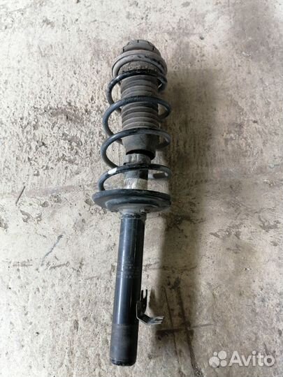 Амортизатор передний правый Peugeot 107 1KR 2008