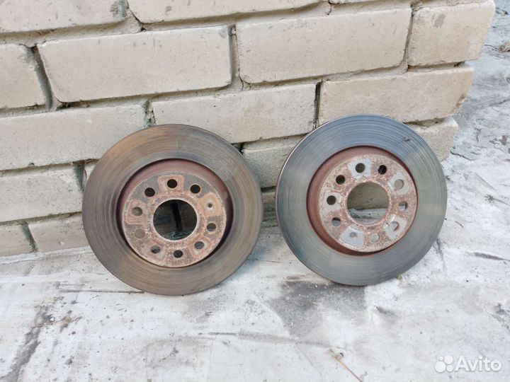 Тормозные диски skoda octavia a5 дв 16