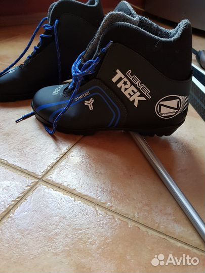 Лыжи беговые с ботинками 45 размер