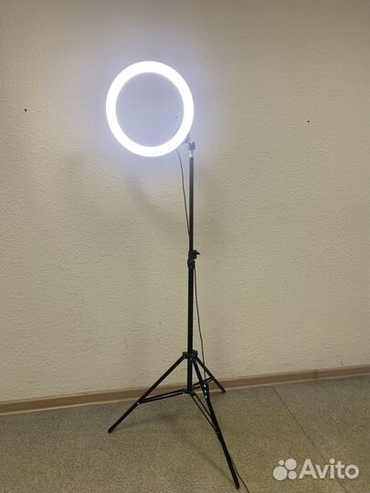 Кольцевая лампа со штативом 35 см