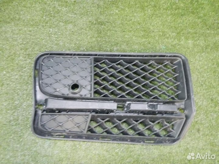 Решетка переднего бампера правая Mercedes G W463