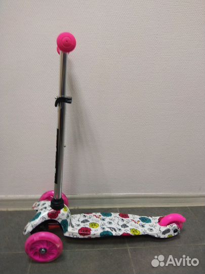 Самокат Mini с принтом, розовые колеса
