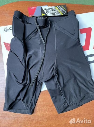 Защитные шорты madbull