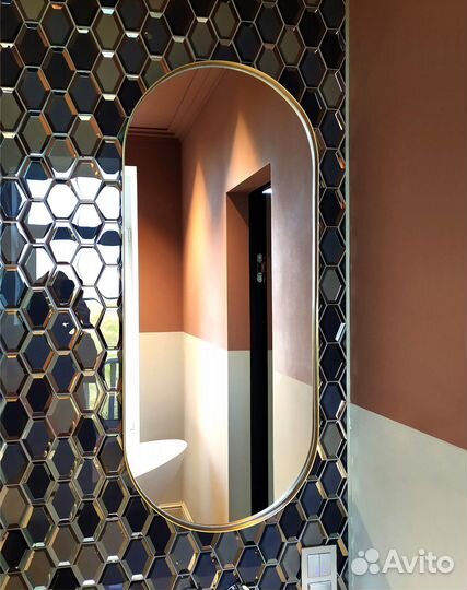 Зеркало овальное в раме